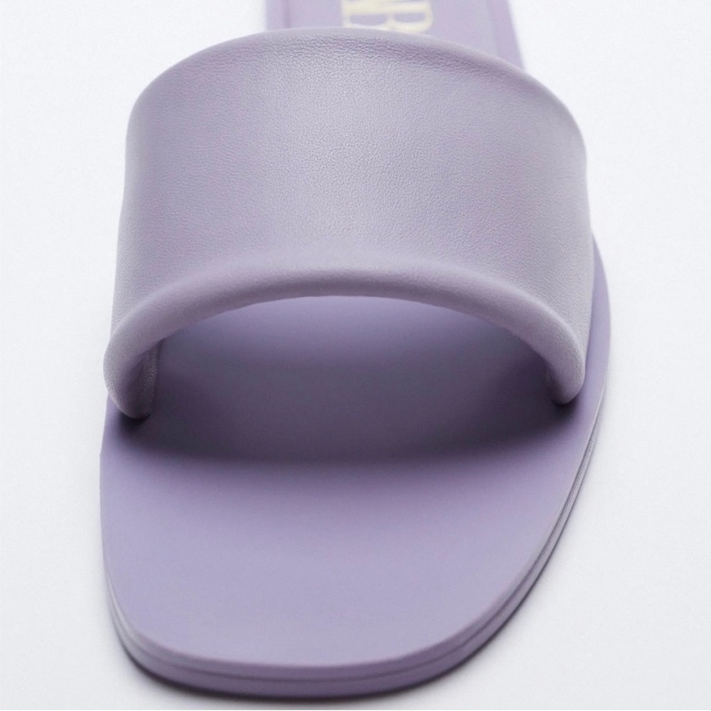 Lilac Zara genuine leather sandal!